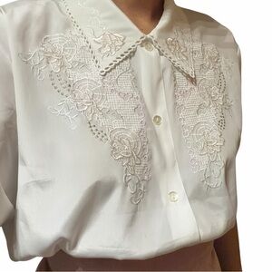 Elegant White Embroidered Women's Top